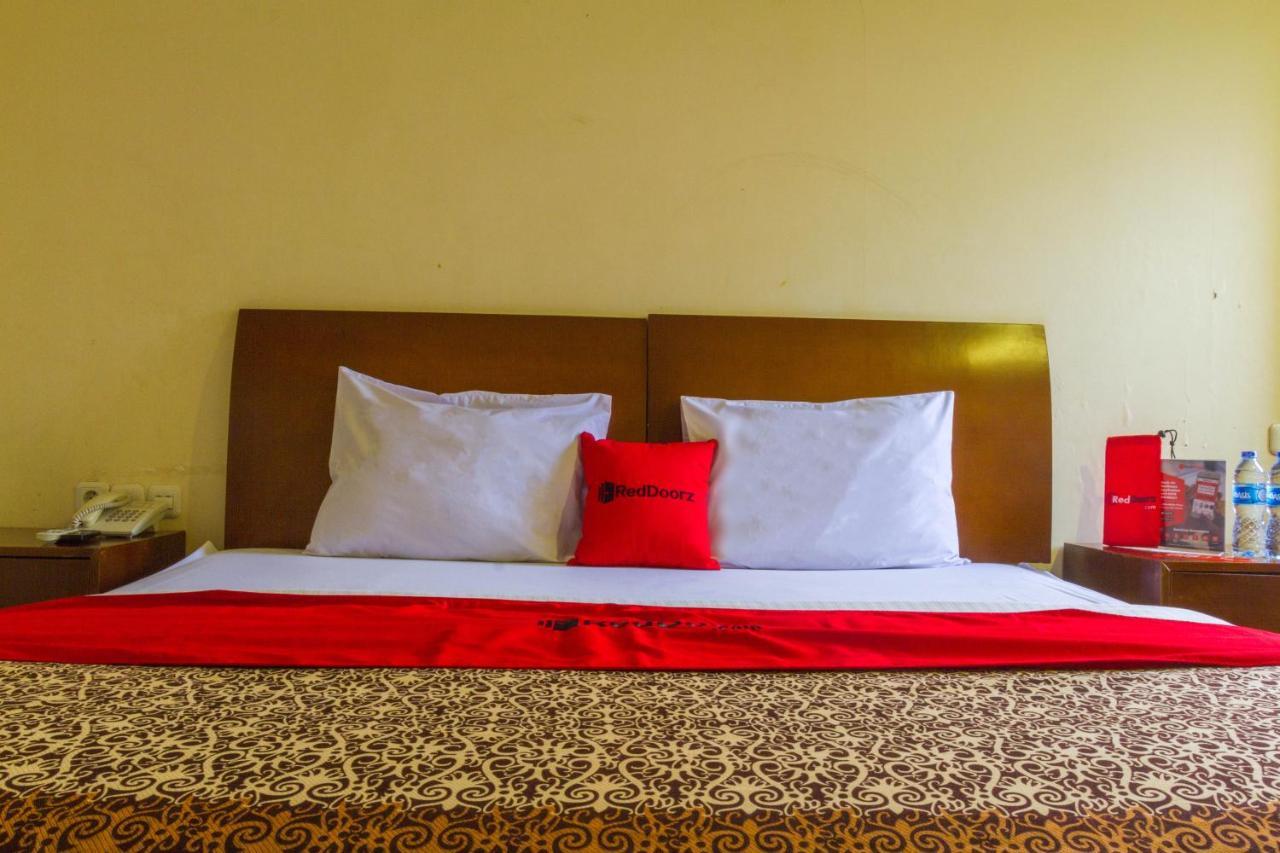 Reddoorz @ Paskal Hyper Square Hotell Bandung Exteriör bild